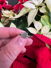 Load image into Gallery viewer, Classic Diamond Solitaire Ring-1.10