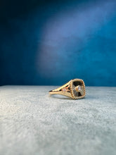 Load image into Gallery viewer, Sunburst Signet Style Ring