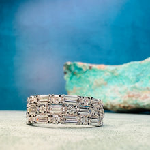 Load image into Gallery viewer, Three Row Diamond Band