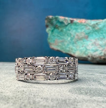 Load image into Gallery viewer, Three Row Diamond Band