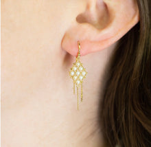 Load image into Gallery viewer, Amali Textile Pearl Earrings E-1103-FWP