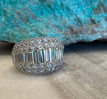 Load image into Gallery viewer, Statement Diamond Band-5.04
