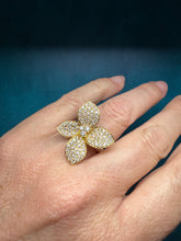 Load image into Gallery viewer, Diamond Flower Ring
