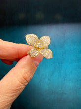 Load image into Gallery viewer, Diamond Flower Ring

