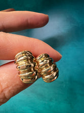 Load image into Gallery viewer, Ridged Gold Earrings
