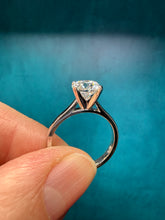 Load image into Gallery viewer, Platinum and Diamond Solitaire Ring
