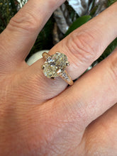 Load image into Gallery viewer, Oval Diamond Ring-3.00
