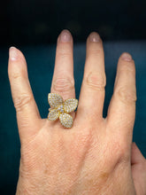 Load image into Gallery viewer, Diamond Flower Ring
