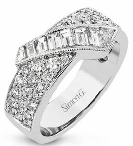 Simon G LR2032 Baguette and Round Diamond Band