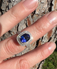 Load image into Gallery viewer, Simon G Tanzanite Ring
