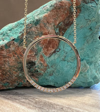 Load image into Gallery viewer, DOVES open Circle Necklace
