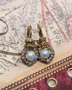 Vahan Pearl and Diamond Earrings 42746DWP