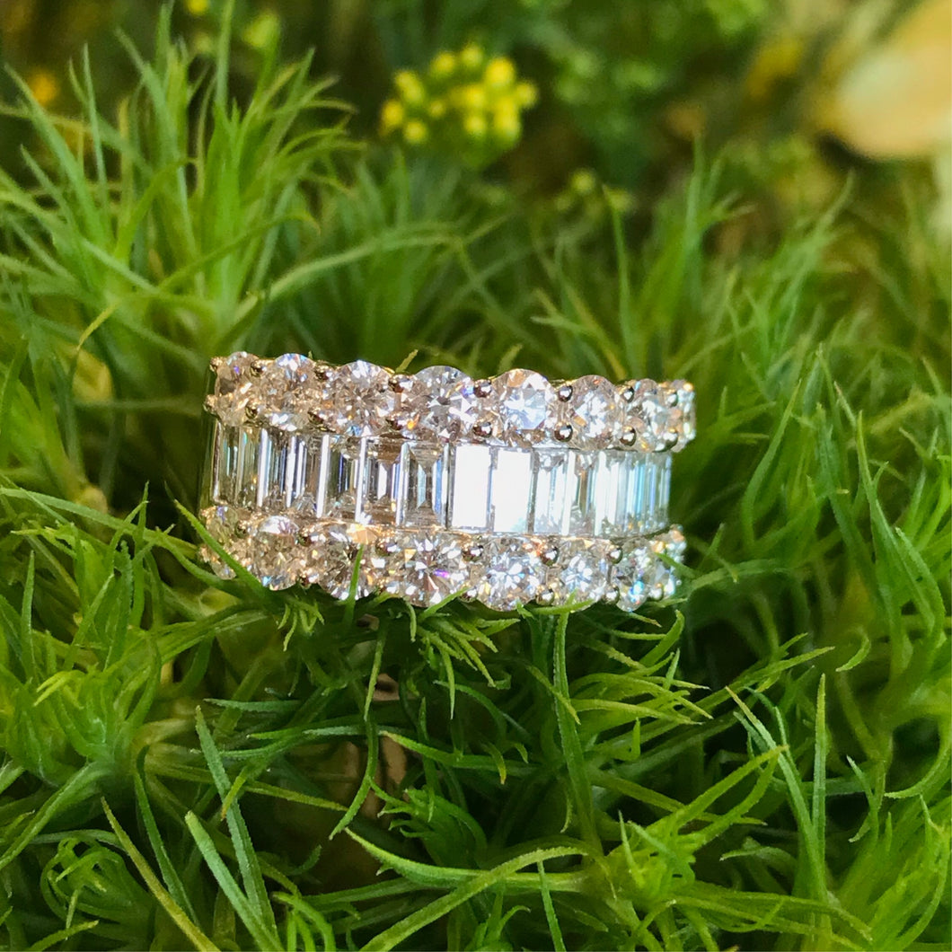 Wide Round and Baguette Diamond Band